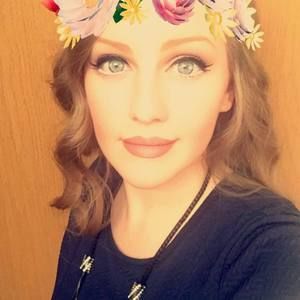 Meet your Posher, Naomi